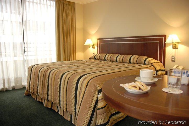 Hotel Leonardo da Vinci Santiago Bilik gambar