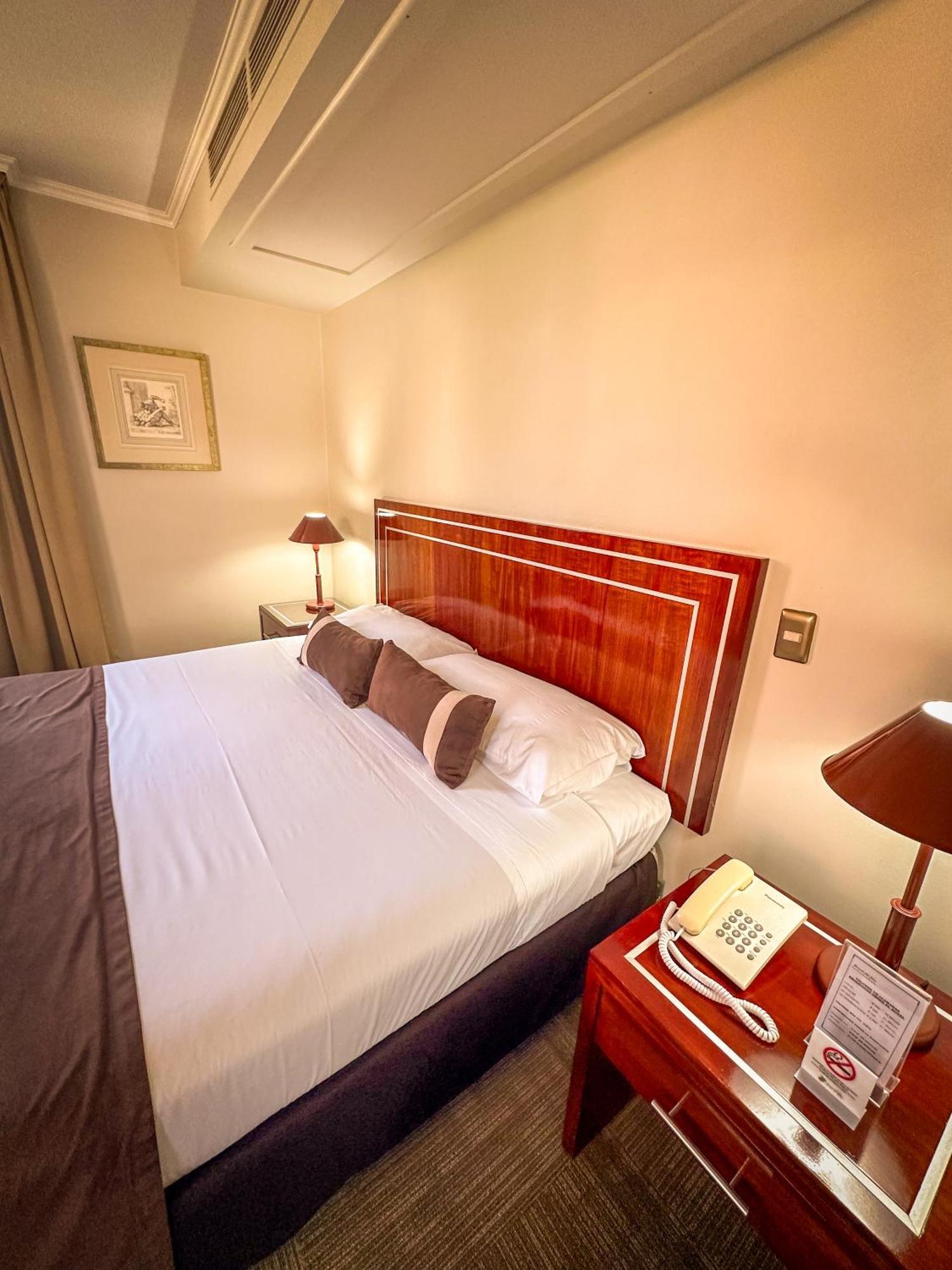 Hotel Leonardo da Vinci Santiago Luaran gambar