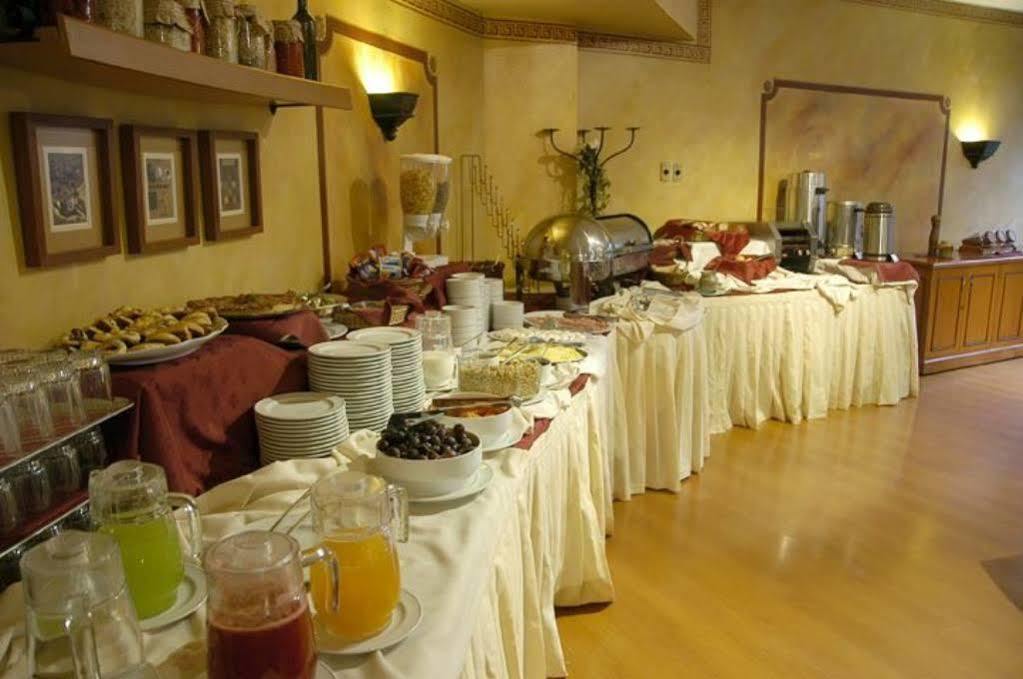 Hotel Leonardo da Vinci Santiago Restoran gambar